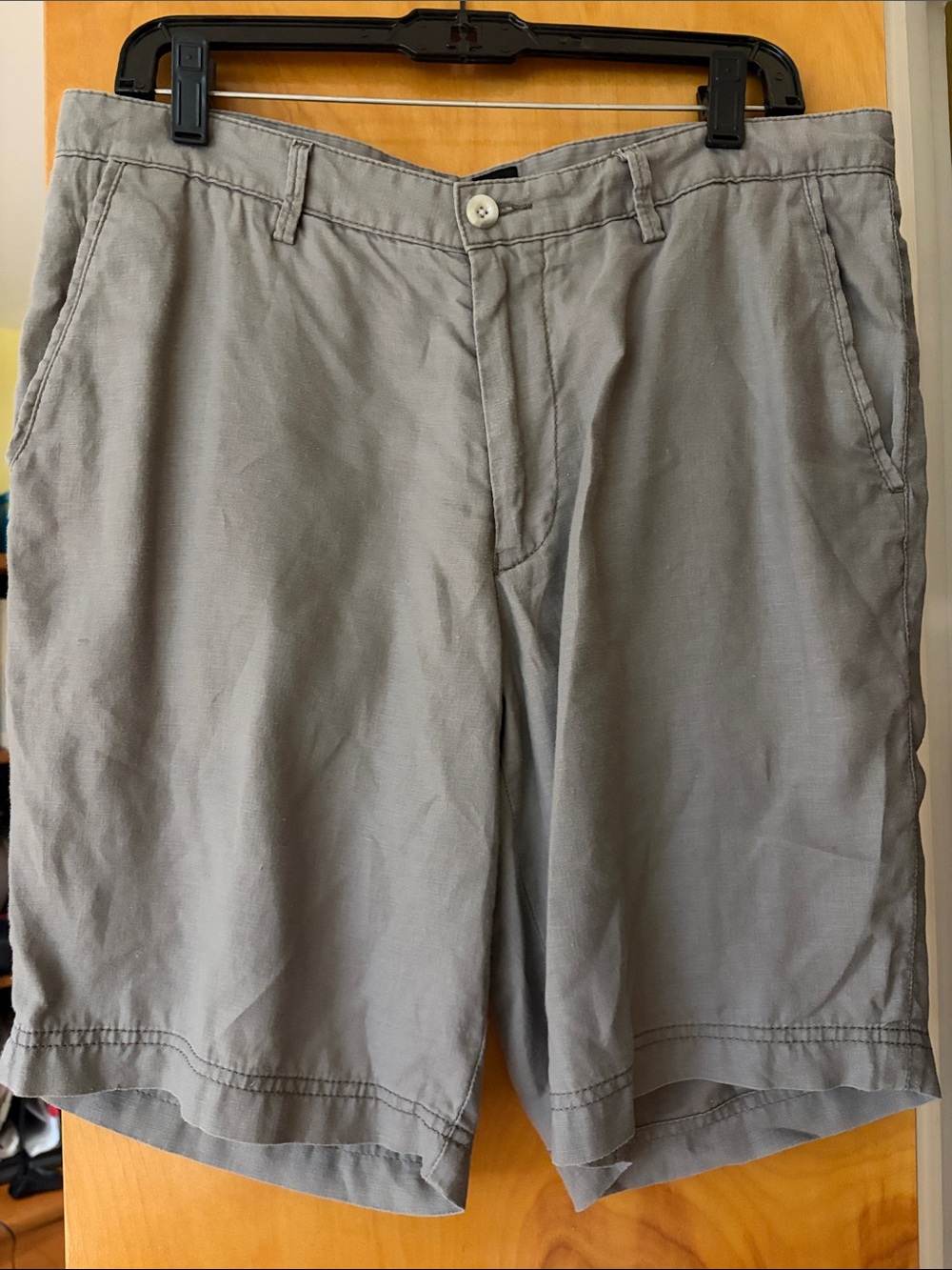 Hugo Boss Men's Light Gray Flat Front Shorts